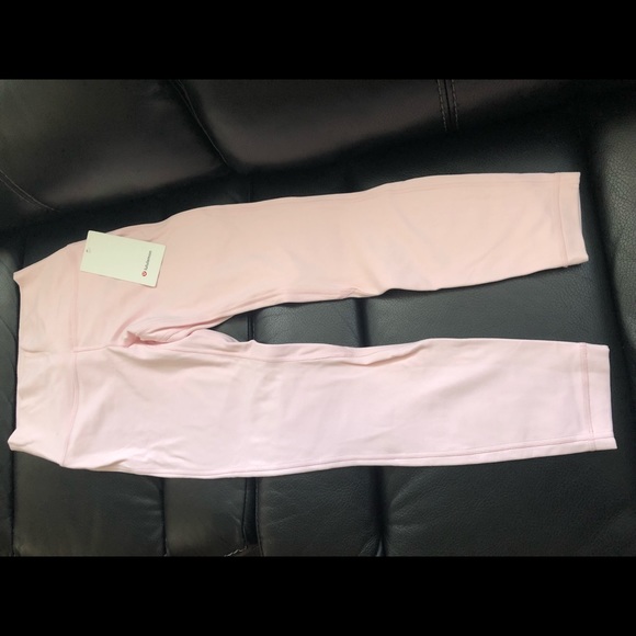 Lululemon Strawberry Milkshake Align Pant 25” (no pockets!) Size 6 NWT!!! RARE! - Picture 6 of 14